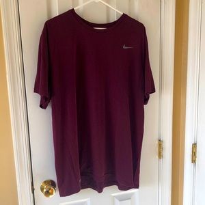 Nike dri-fit tee - excellent condition!